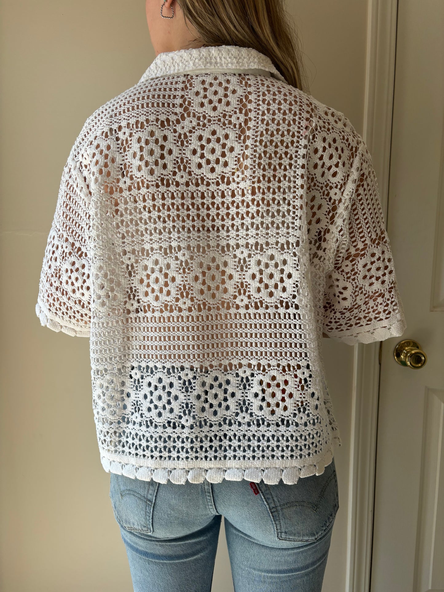 M/L Horizontal Floral Crochet button-down