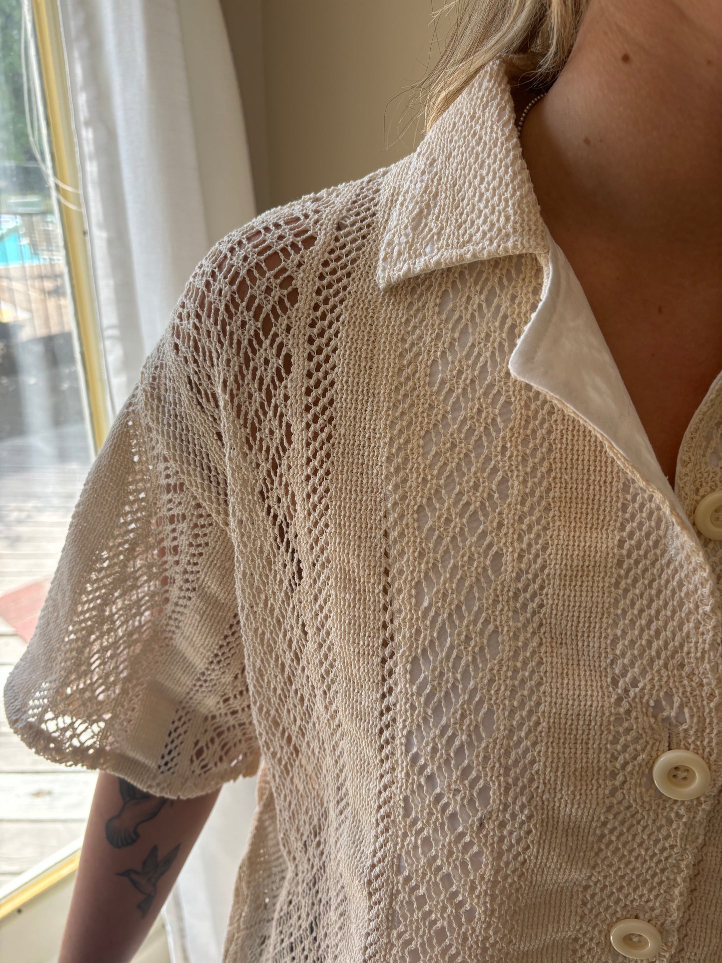 M/L Beige Vertical and Arched Design Crochet button-down